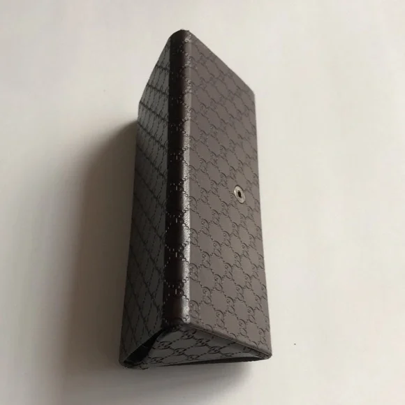 Gucci Sunglasses - Picture 16 of 16